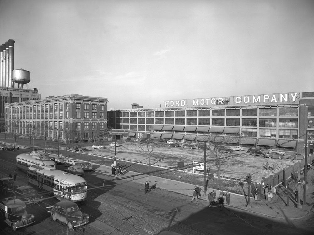 1947 Highland Park Administration building  0400-9042