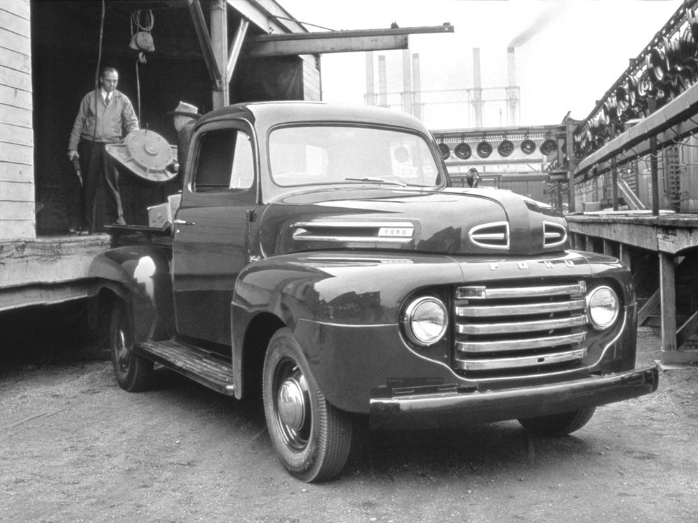 1948 Ford F 1 pickup truck front 0400-9046