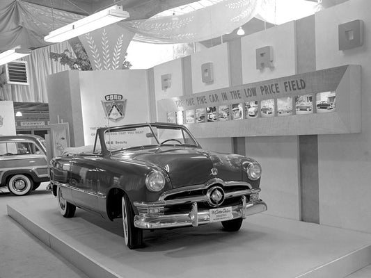 1950 Ford Convertible at Chicago Exhibit 0400-9095