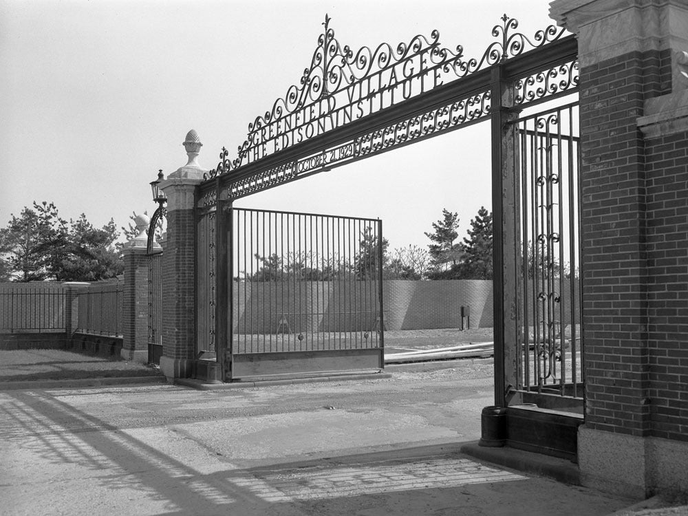 1951 Greenfield Village entrance gate 0400-9116