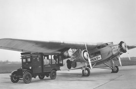 Ford Tri Motor airplane loading mail 0400-9175