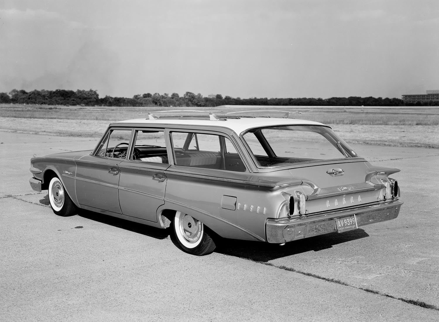 1960 Edsel Villager station wagon  0401-0392