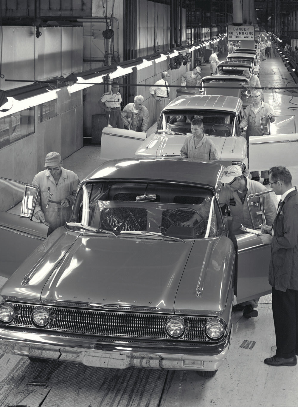 1960 Mercury on final line at Wayne Assembly Plant  0401-0396