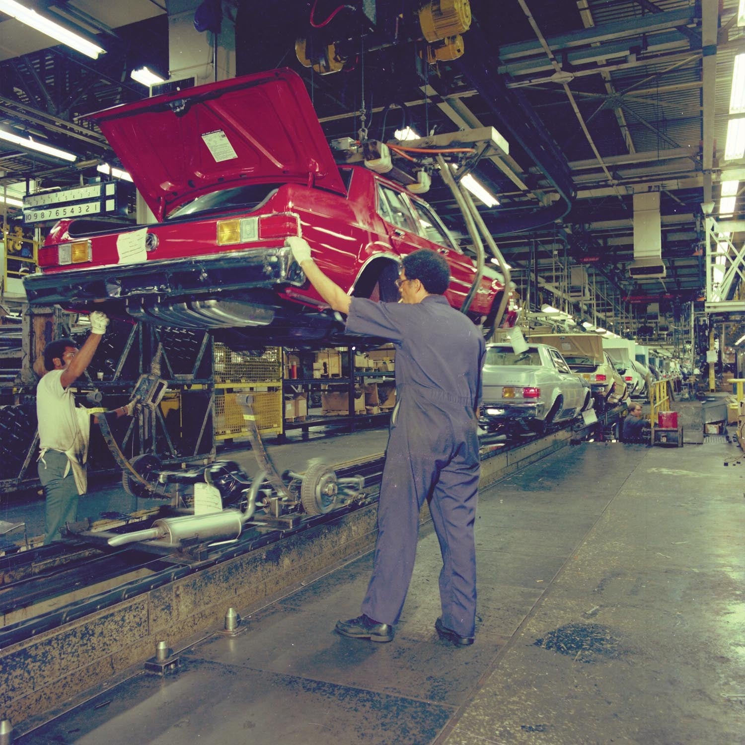 1975 Ford Wayne Assembly Plant Granada production  0401-0447