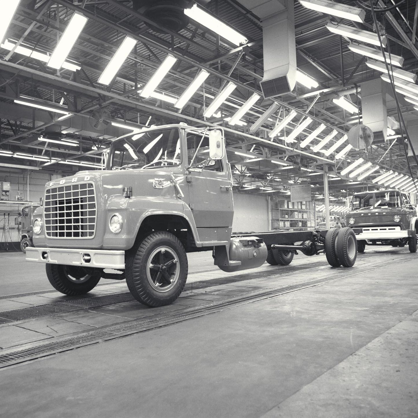 1981 Ford Louisville Truck Plant  0401-0456