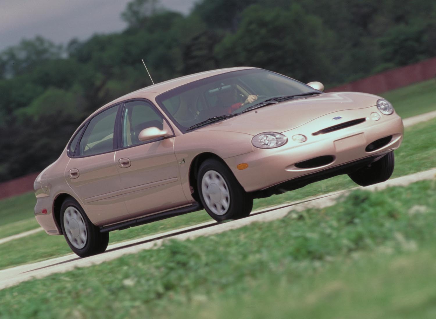 1997 Ford Taurus Flexable Fuel Vehicle  0401-0471