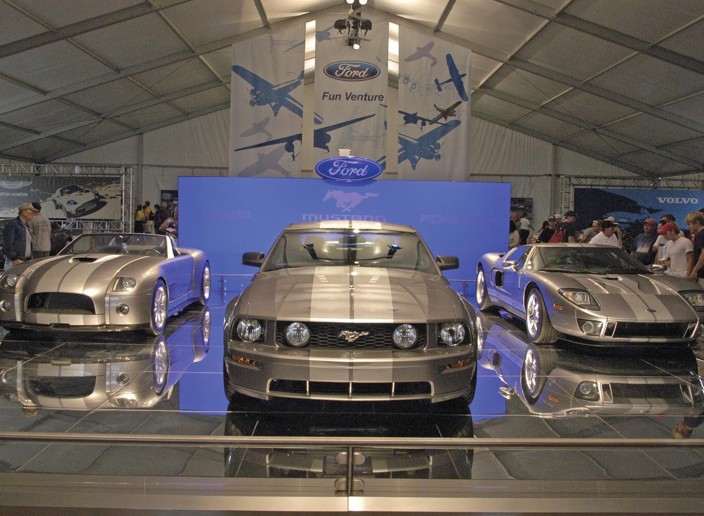 2004 Cobra Mustang Ford GT concept cars  0401-0472