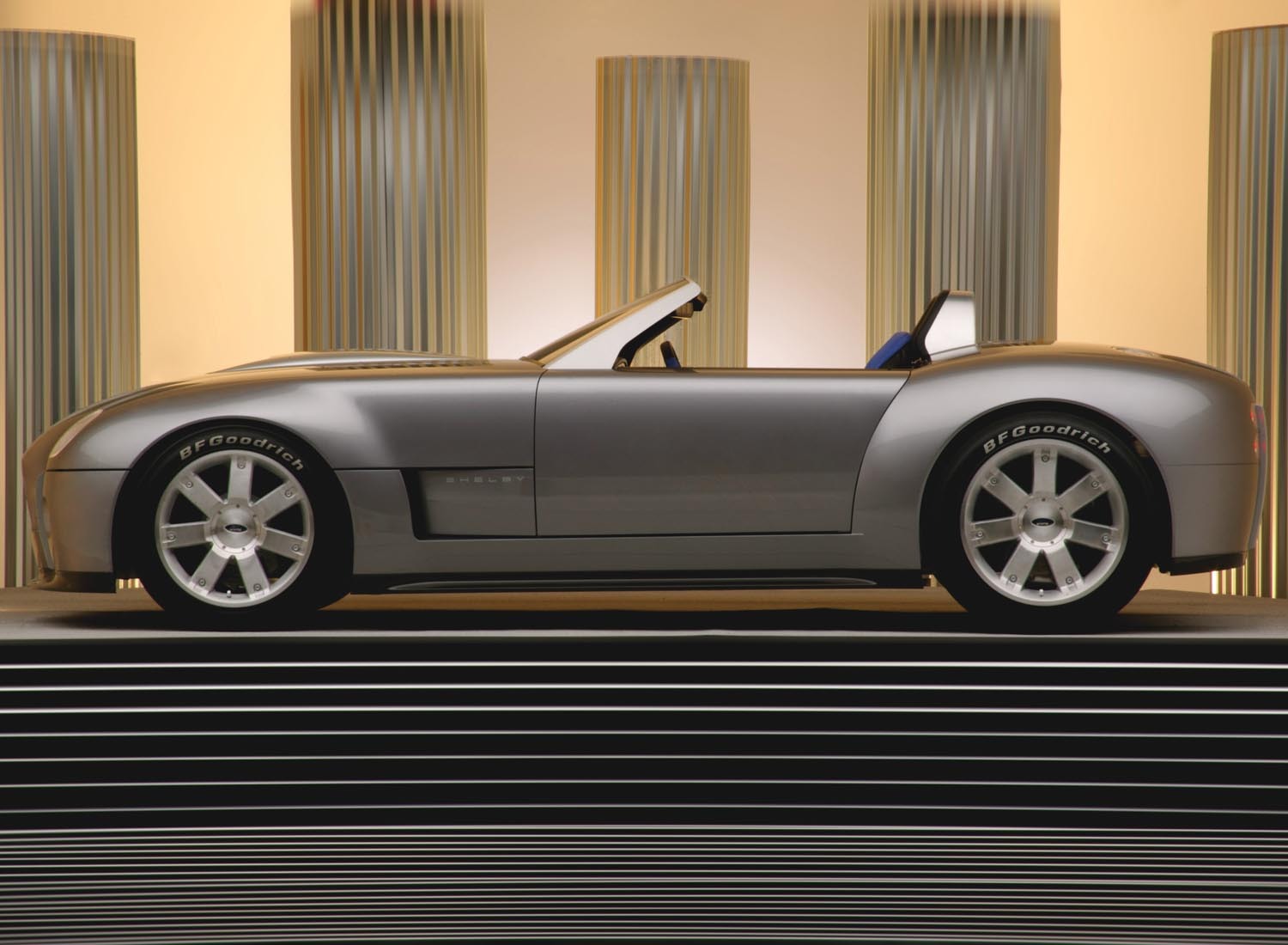 2004 Ford Shelby Cobra concept car  0401-0480