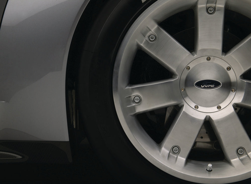 2004 Ford Shelby Cobra concept car wheel  0401-0487