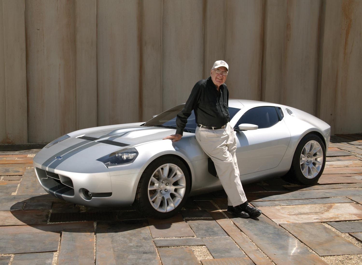 2004 Ford Shelby GR 1 and Carroll Shelby  0401-0492