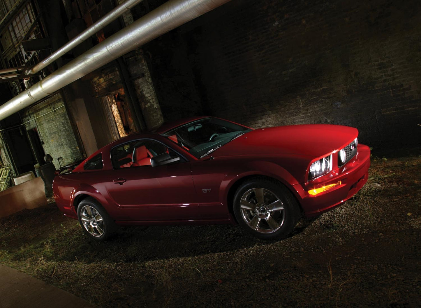 2005 Ford Mustang GT  0401-0518