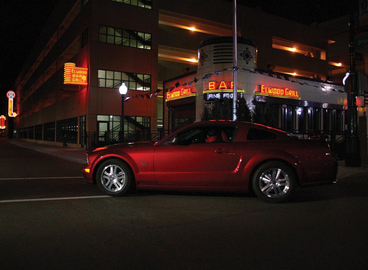 2005 Ford Mustang GT  0401-0523