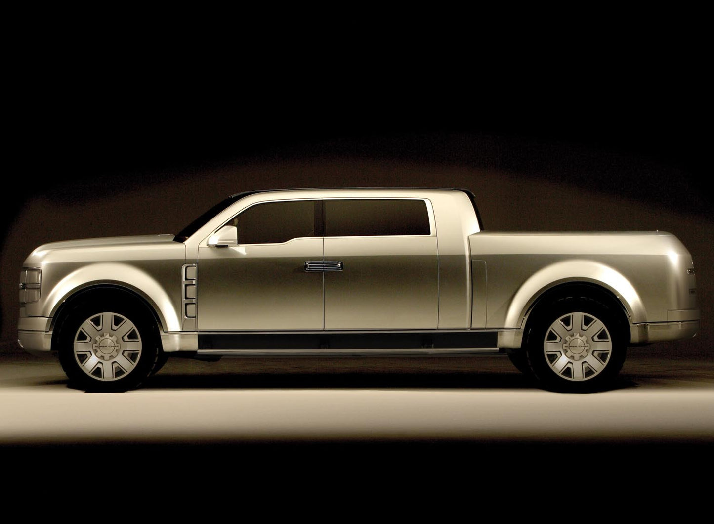 2006 Ford F-250 Super Chief concept truck  0401-0554