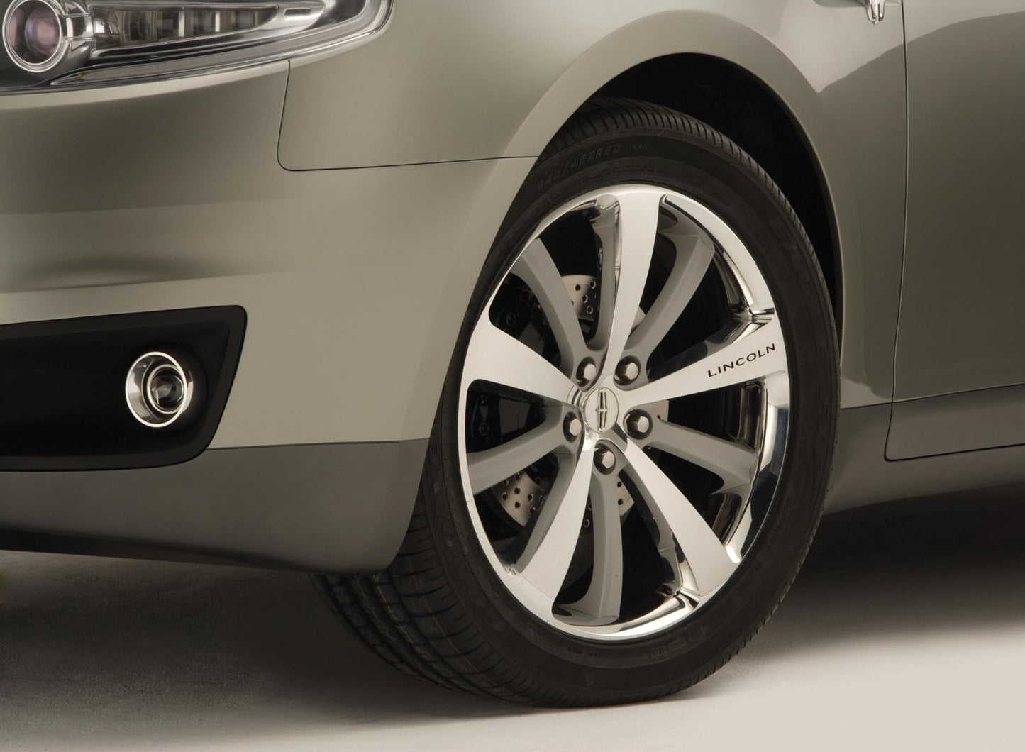 2006 Lincoln MKS concept car wheel  0401-0598