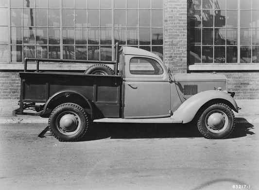 undated ford England pre WWII Ute  0401-0684