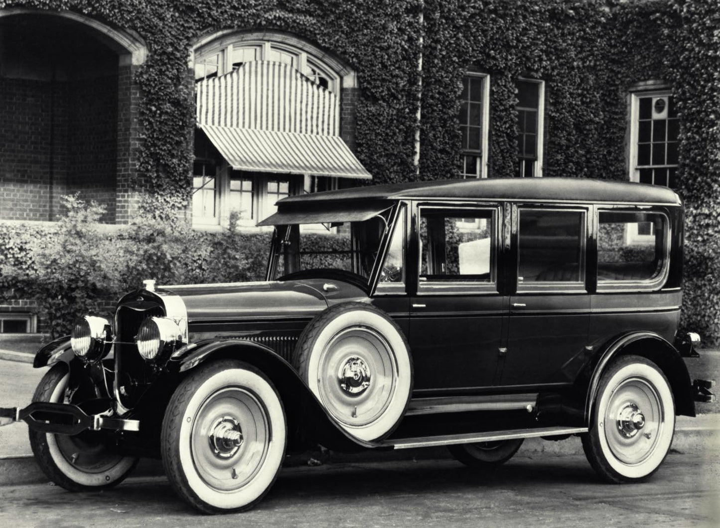 1924 Lincoln Model L Fleetwood Limousine  0401-0690