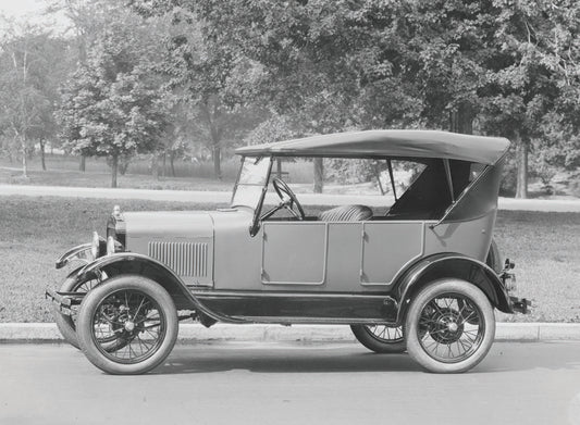 1927 Ford Model T Touring Car  0401-0699