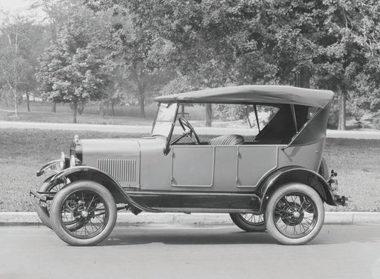 1927 Ford Model T Touring Car  0401-0699