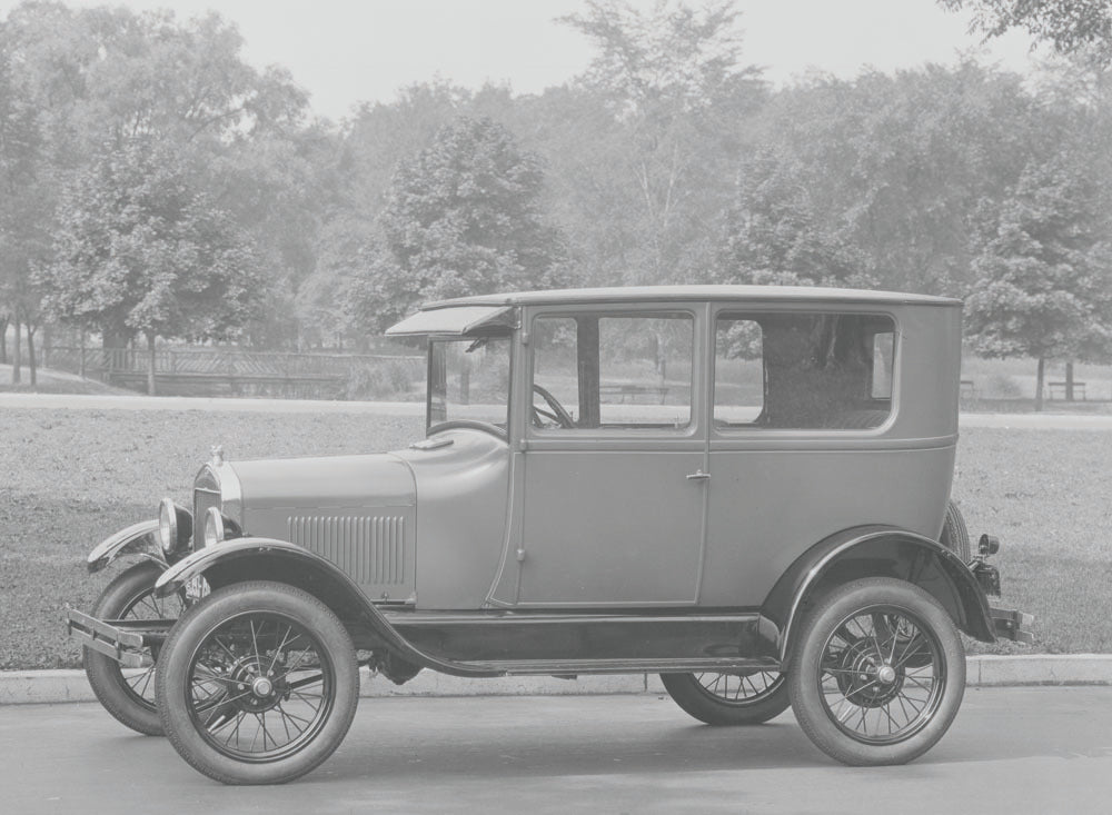 1927 Ford Model T Tudor Sedan  0401-0700