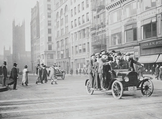1927 Ford Model T used as Jitney during bus driver  0401-0701