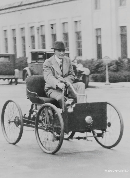 1927 Henry Ford driving 1896 Quadricycle 0401-0702