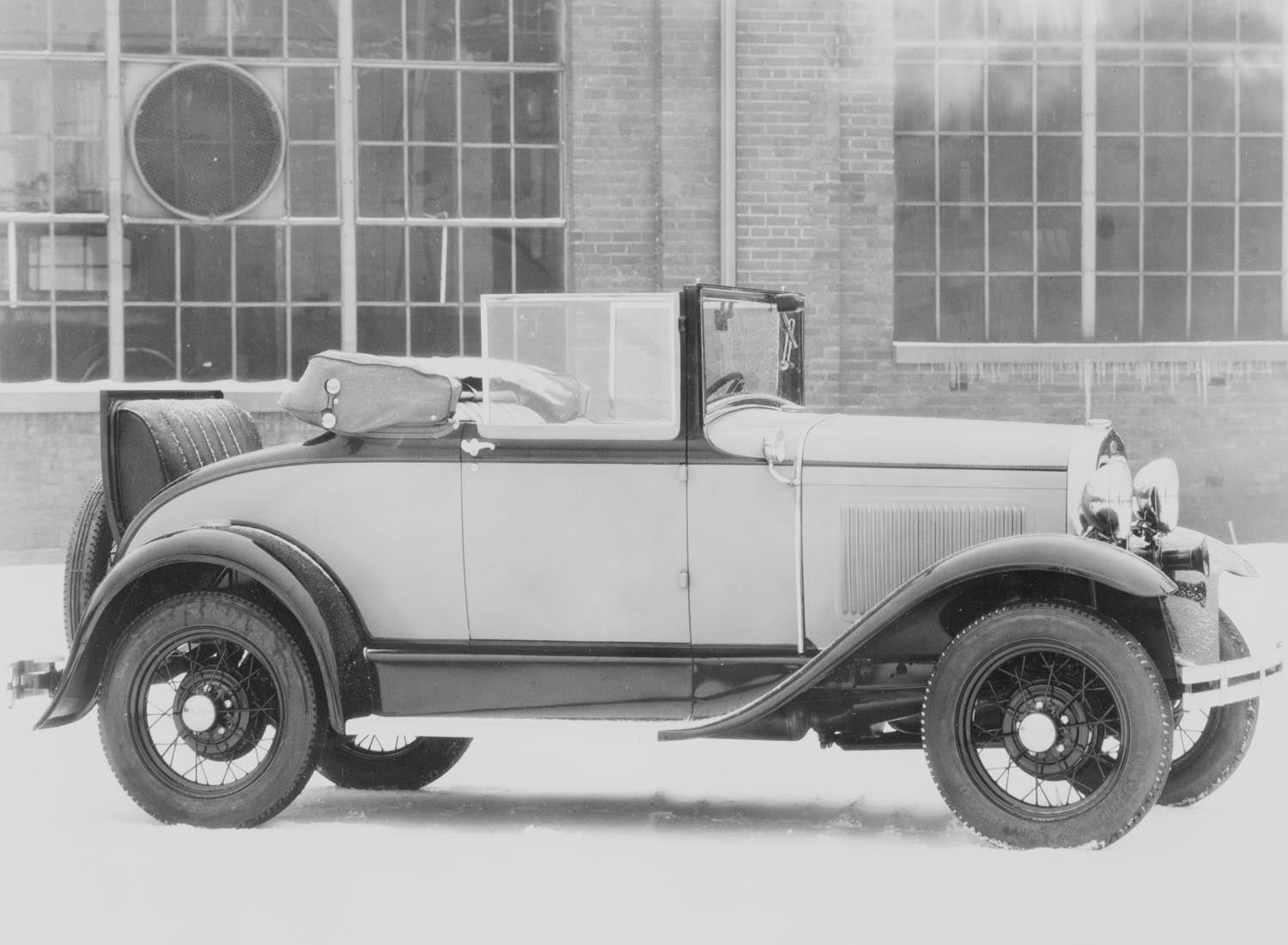 1930 Ford Model A Cabriolet  0401-0721
