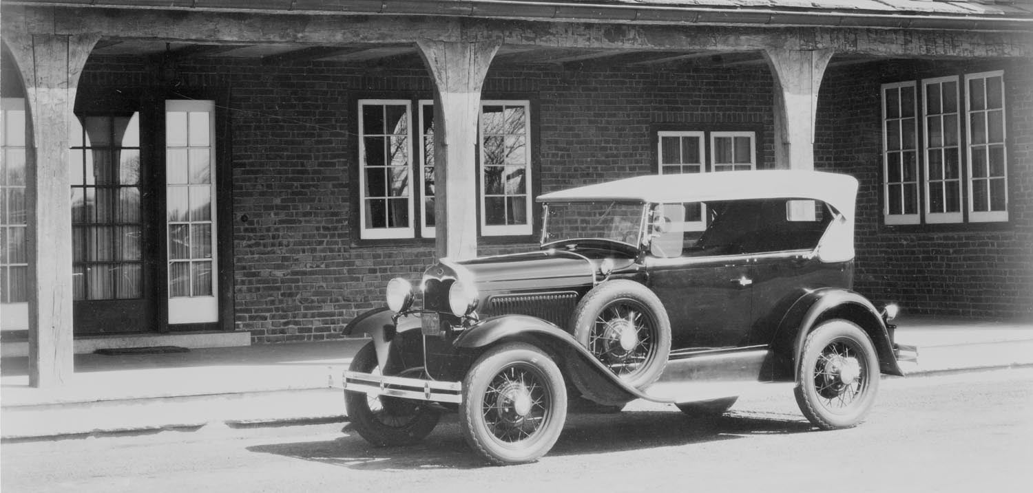 1930 Ford Model A DeLuxeSport Phaeton  0401-0725