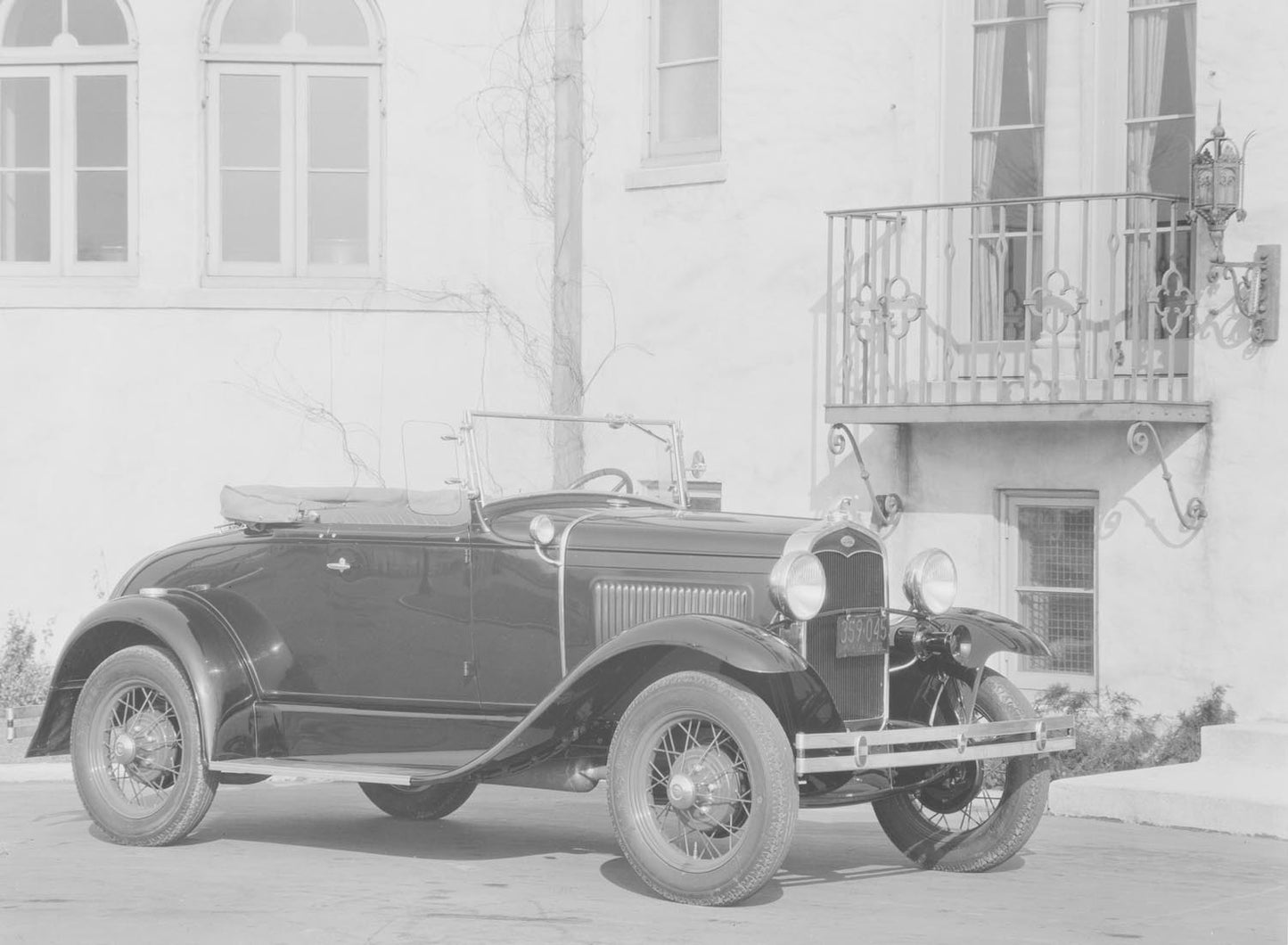 1931 Ford Model A DeLuxe Roadster  0401-0733