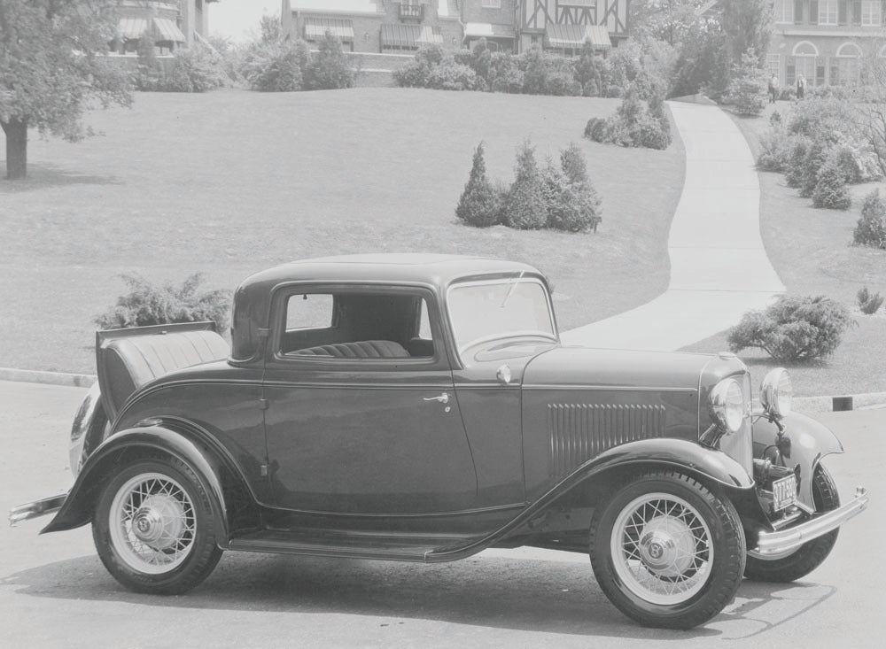 1932 Ford DeLuxe three window coupe  0401-0758