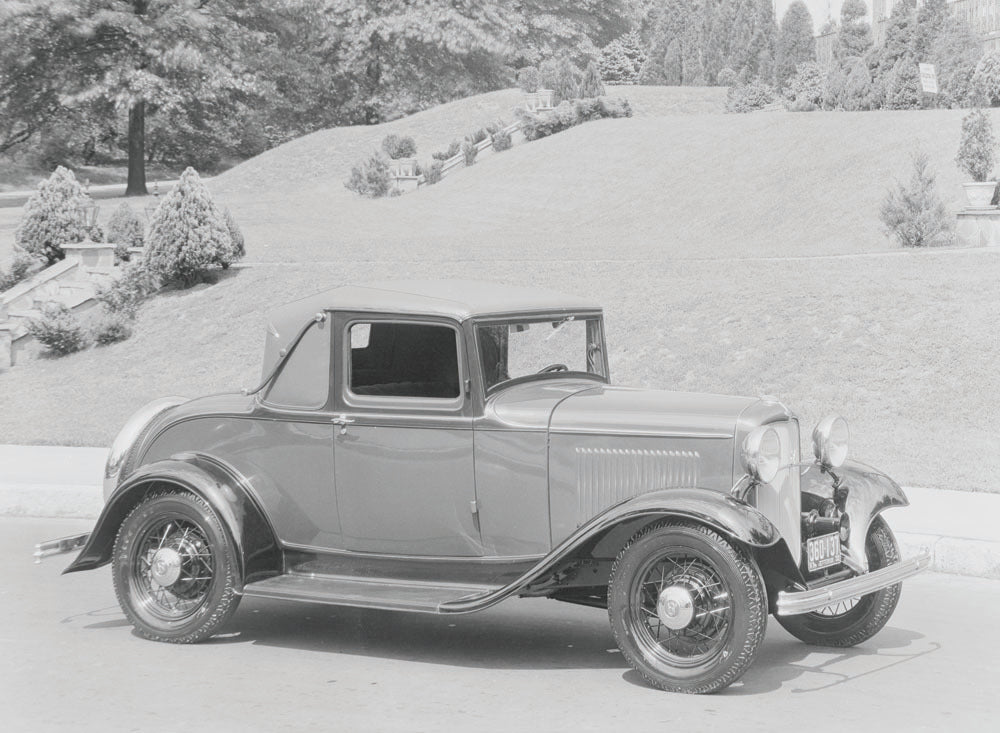 1932 Ford Sports Coupe 0401-0767