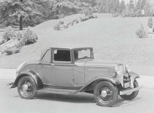 1932 Ford Sports Coupe  0401-0767