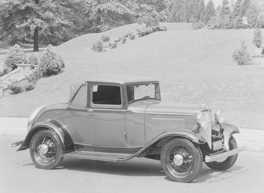 1932 Ford Sports Coupe  0401-0767