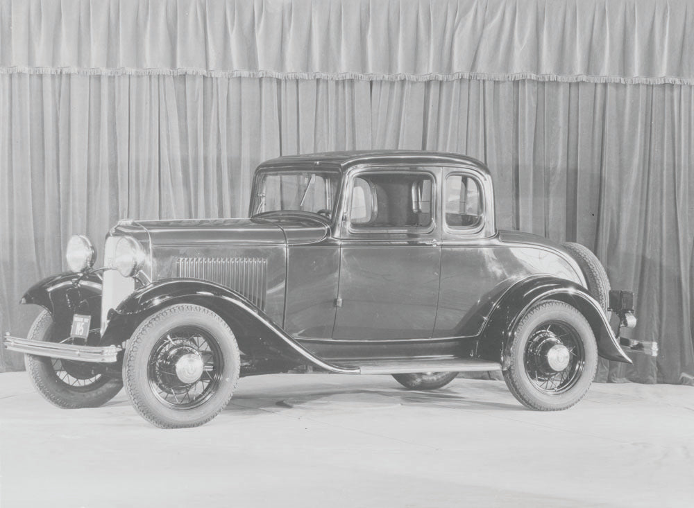 1932 Ford Standard Coupe five window  0401-0768