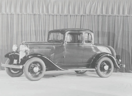 1932 Ford Standard Coupe five window  0401-0768