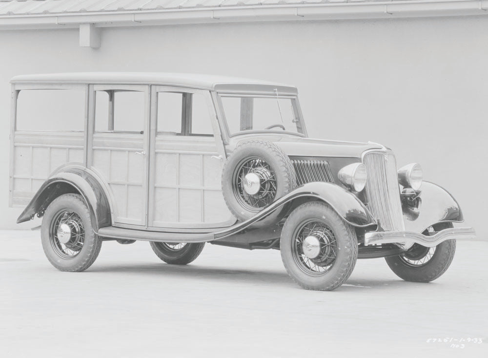 1933 Ford station wagon  0401-0774