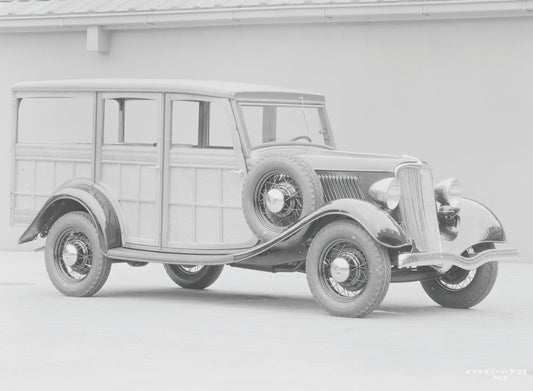 1933 Ford station wagon  0401-0774
