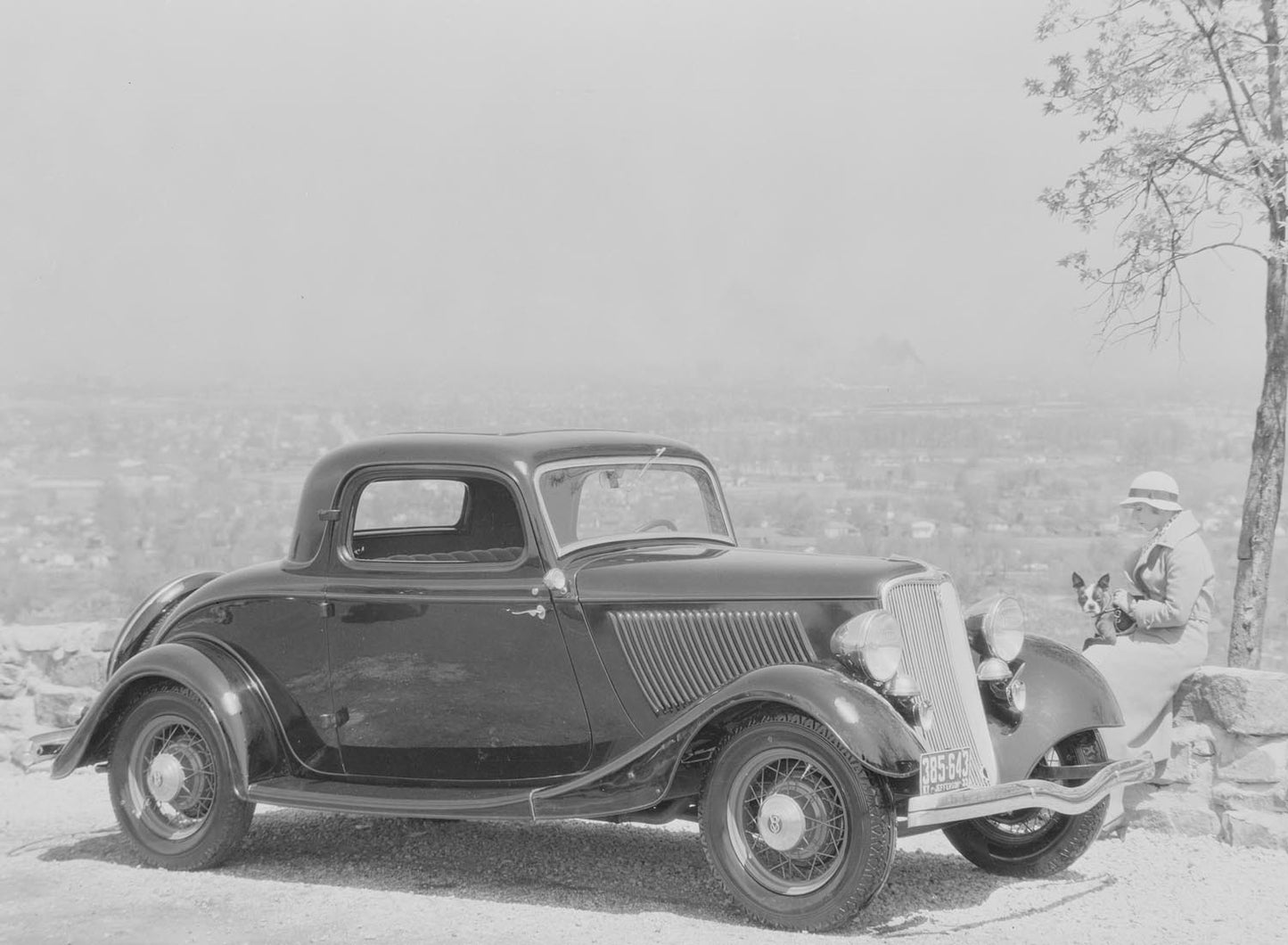 1933 Ford three window coupe  0401-0775