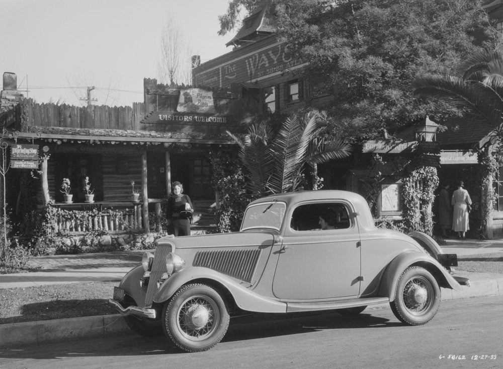1934 Ford DeLuxe three window coupe  0401-0786