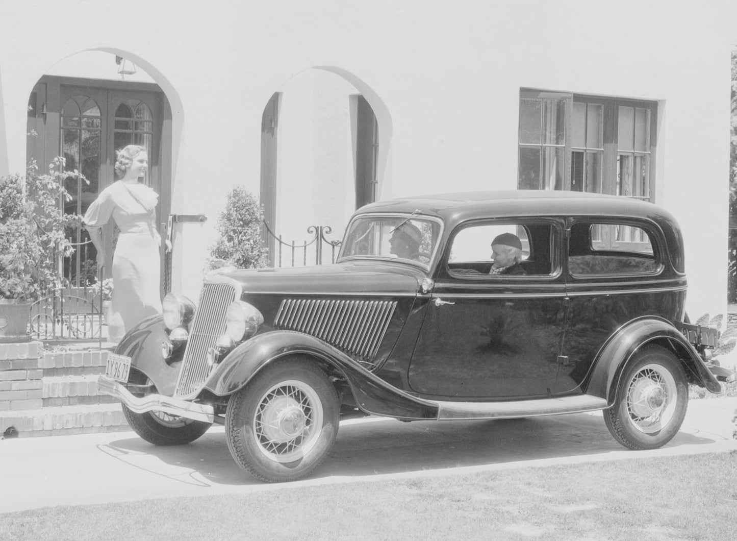 1934 Ford Tudor Sedan  0401-0795
