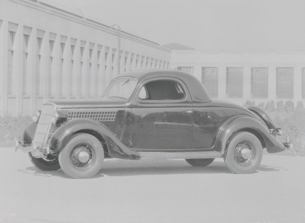 1935 Ford Three Wincow Coupe  0401-0807