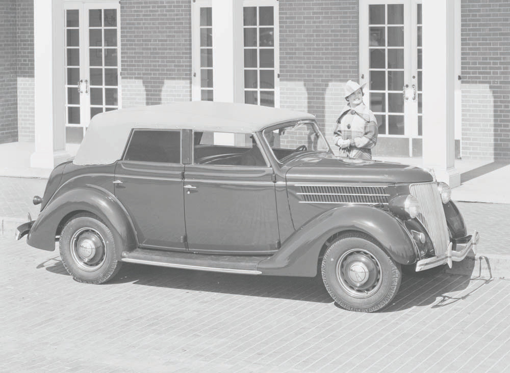 1936 Ford Convertible Sedan  0401-0818