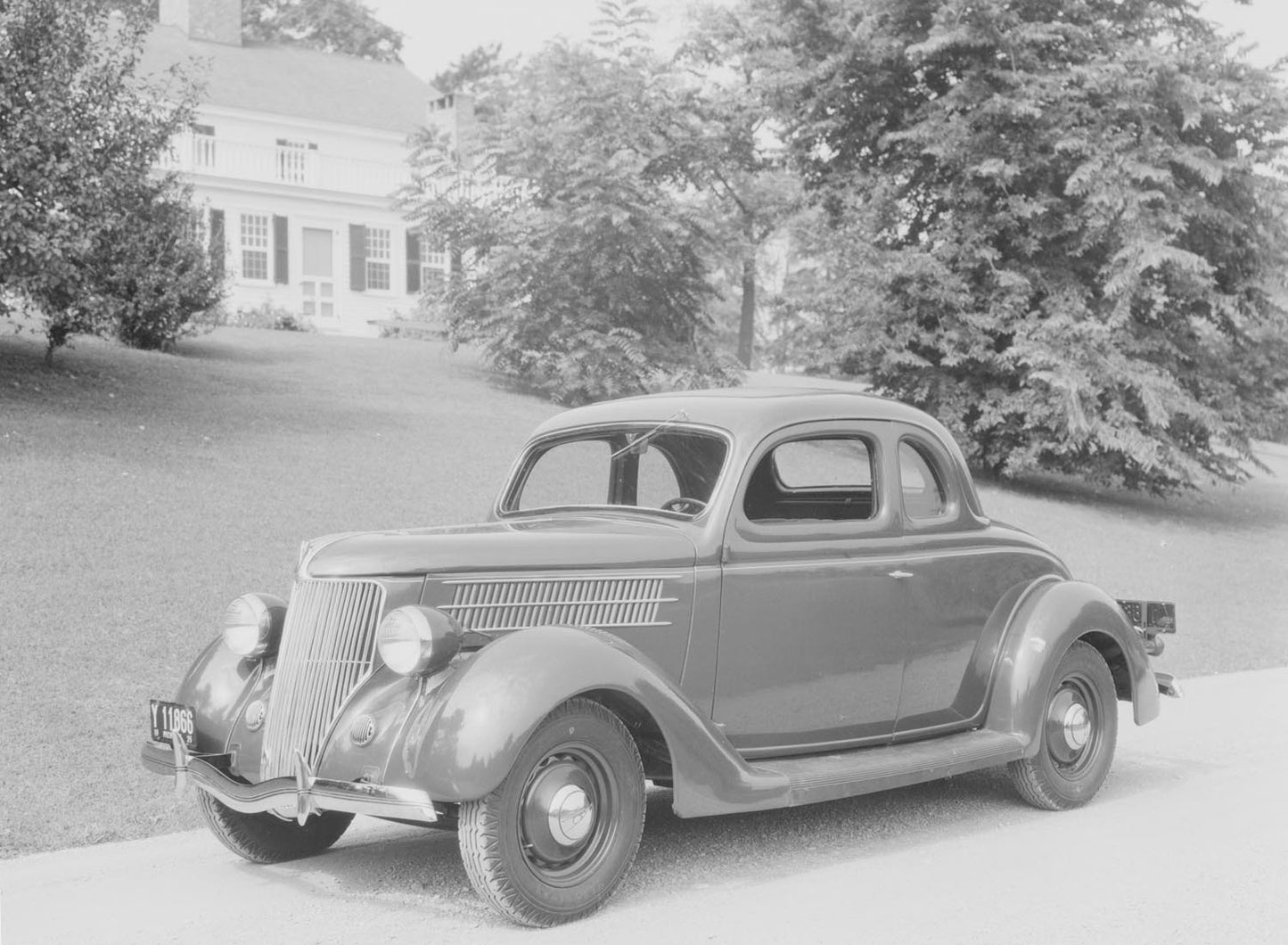 1936 Ford Five window coupe  0401-0819