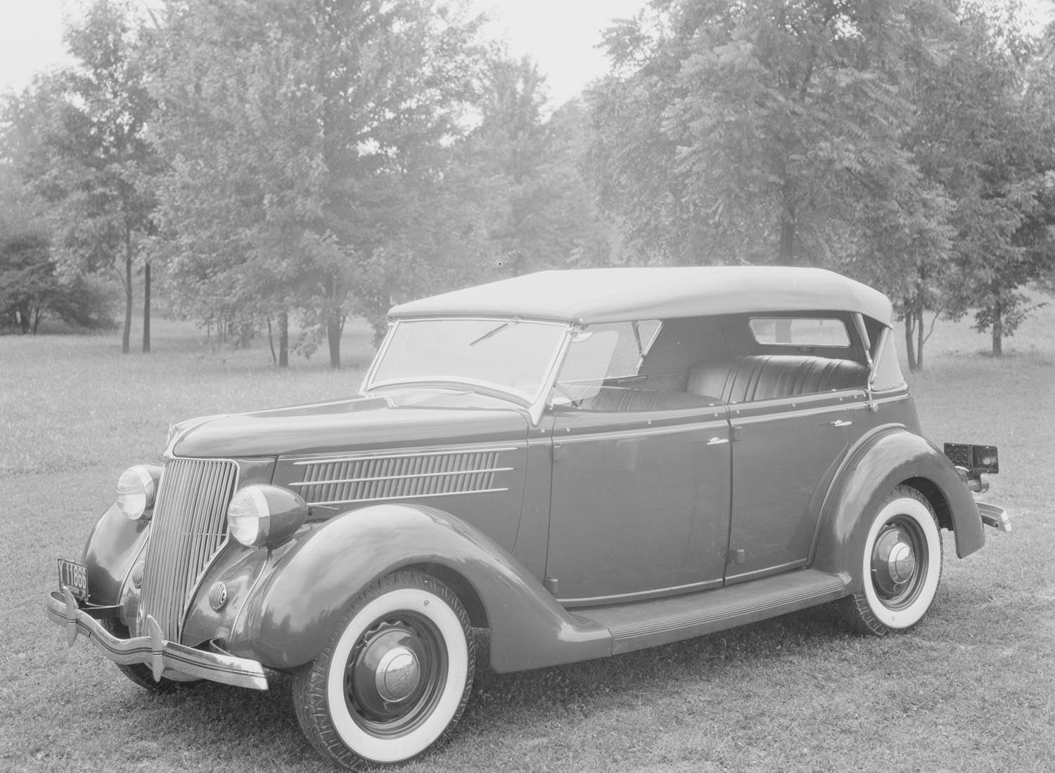 1936 Ford Phaeton  0401-0824