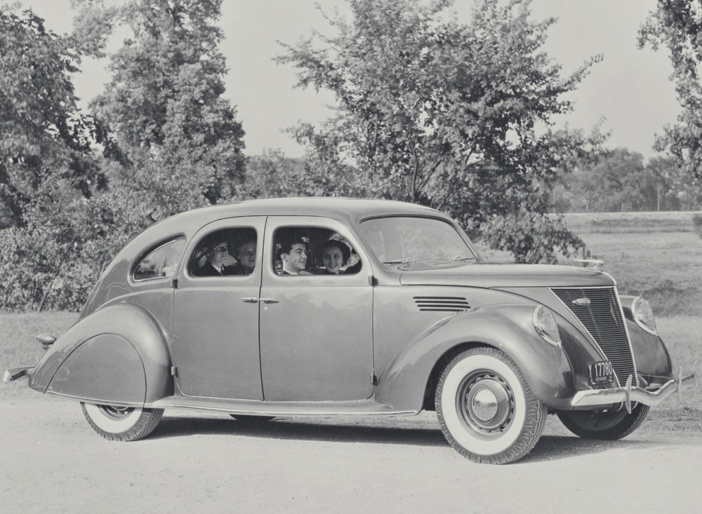 1936 Lincoln Zephyr four door  0401-0837