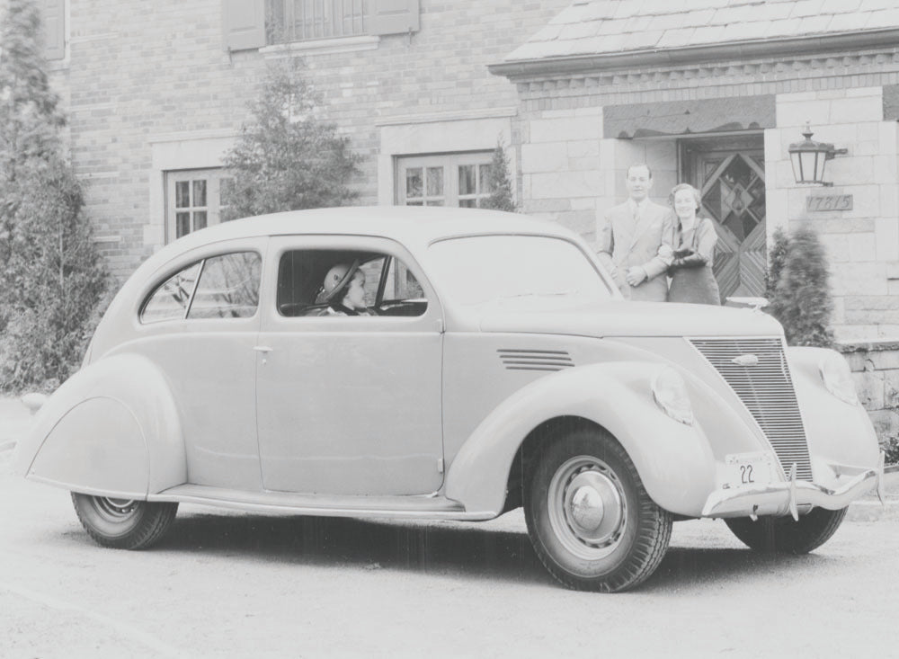 1936 Lincoln Zephyr two door  0401-0838