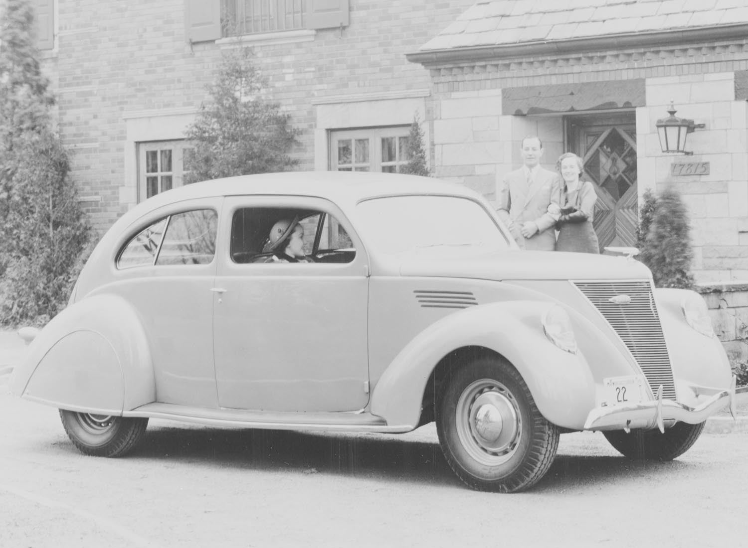 1936 Lincoln Zephyr two door  0401-0838