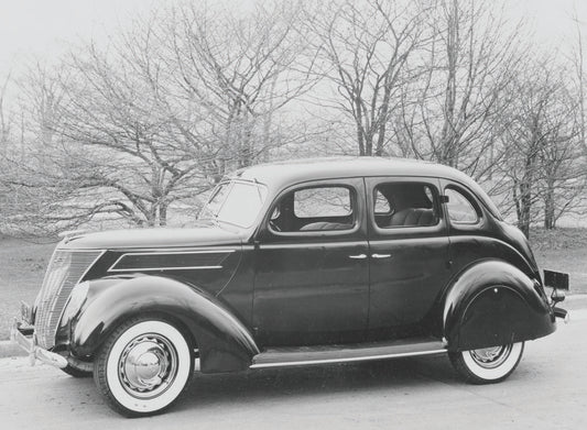 1937 Ford Fordor Touring  0401-0843