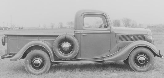 1937 Ford pickup truck  0401-0845