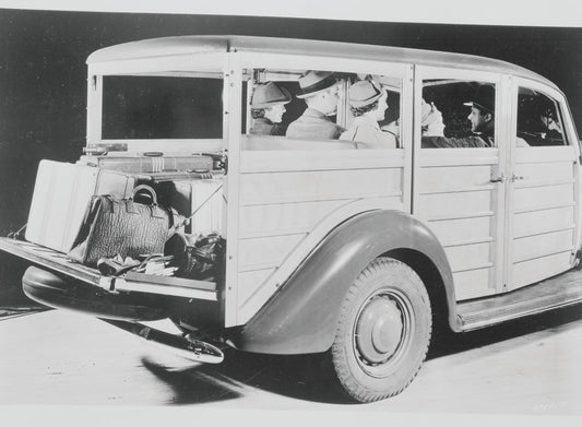 1937 Ford Station wagon 0401-0847