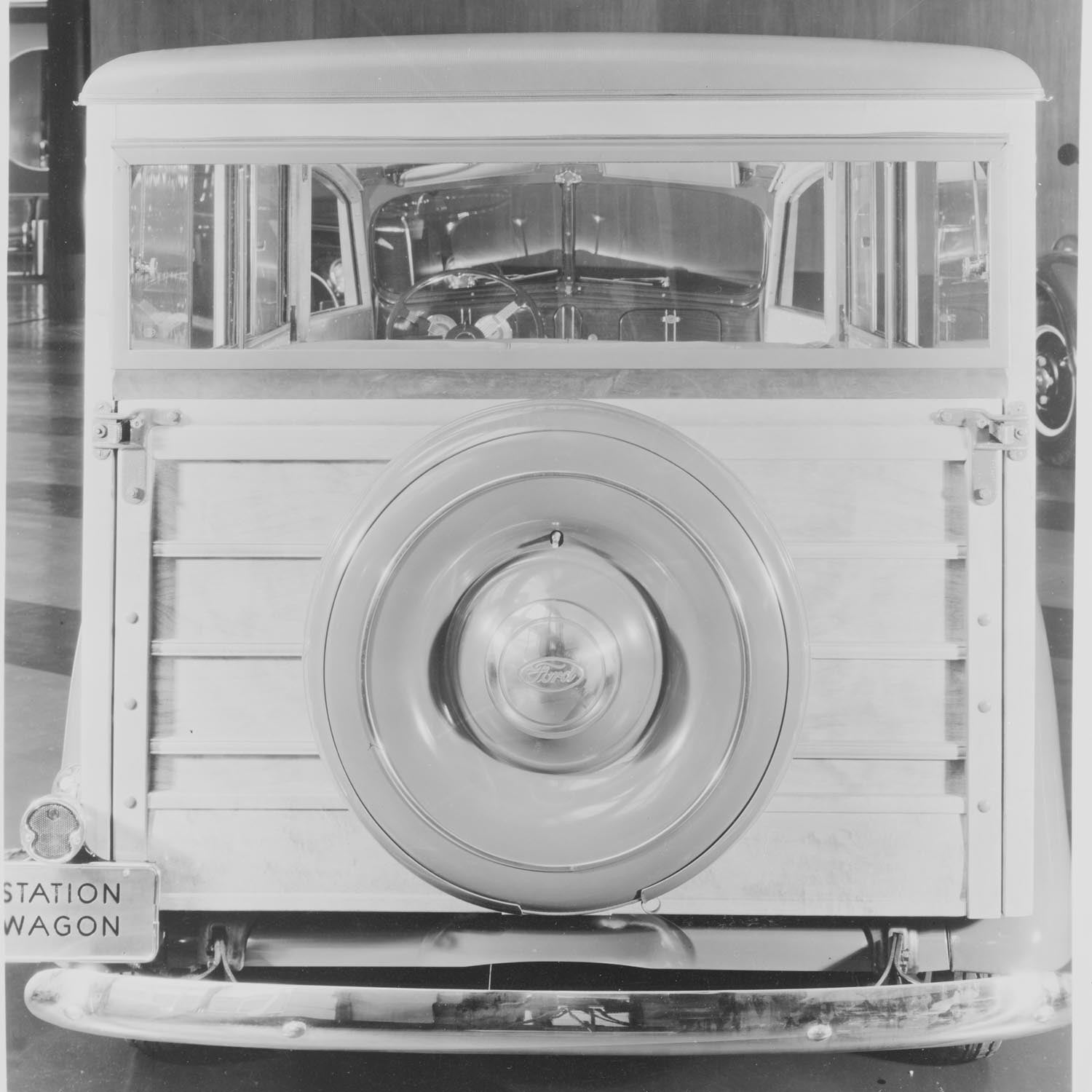 1937 Ford station wagon rear  0401-0848